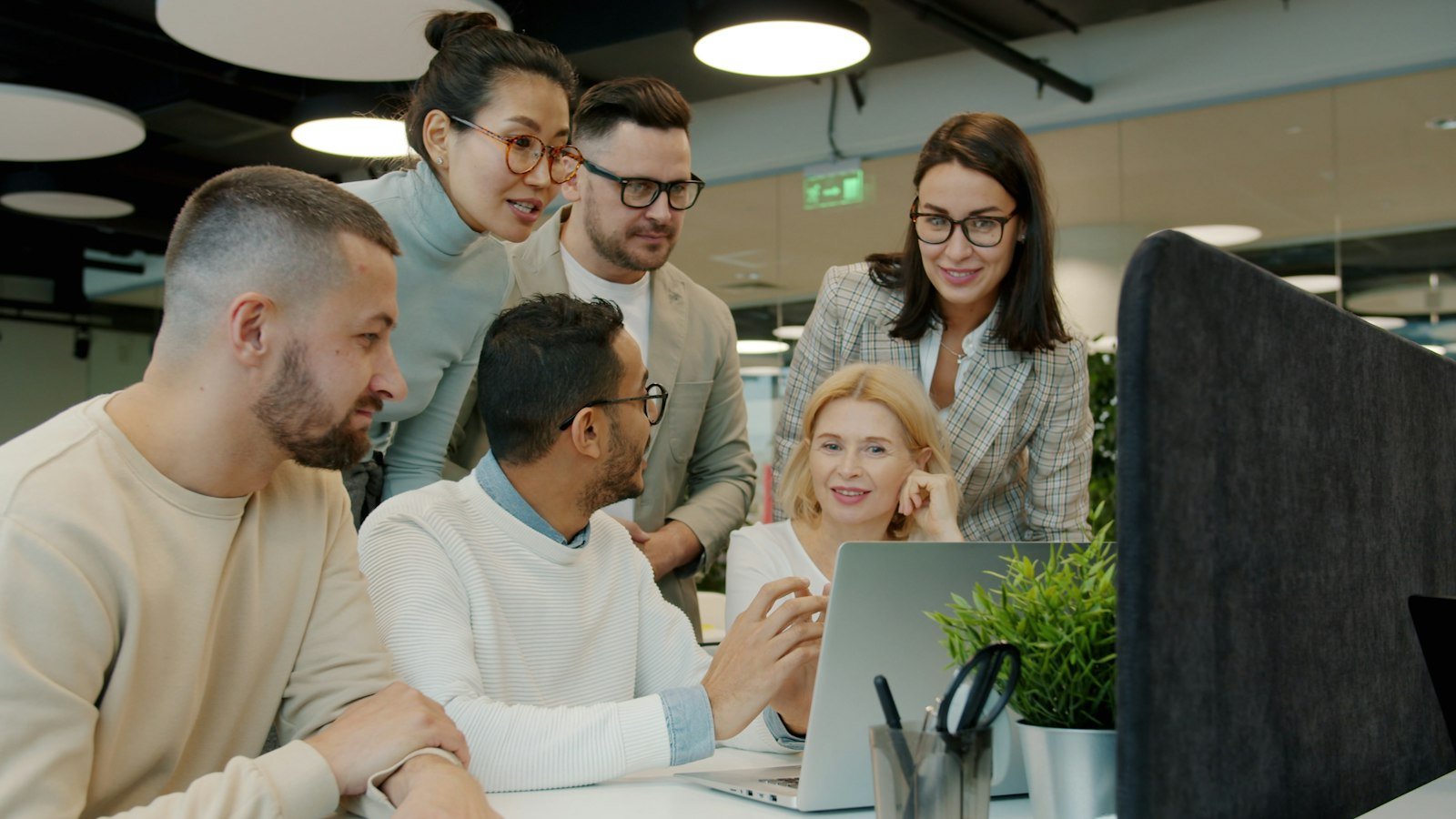 AI agents in B2B buying: what Forrester’s 2027 predictions mean for your pipeline
